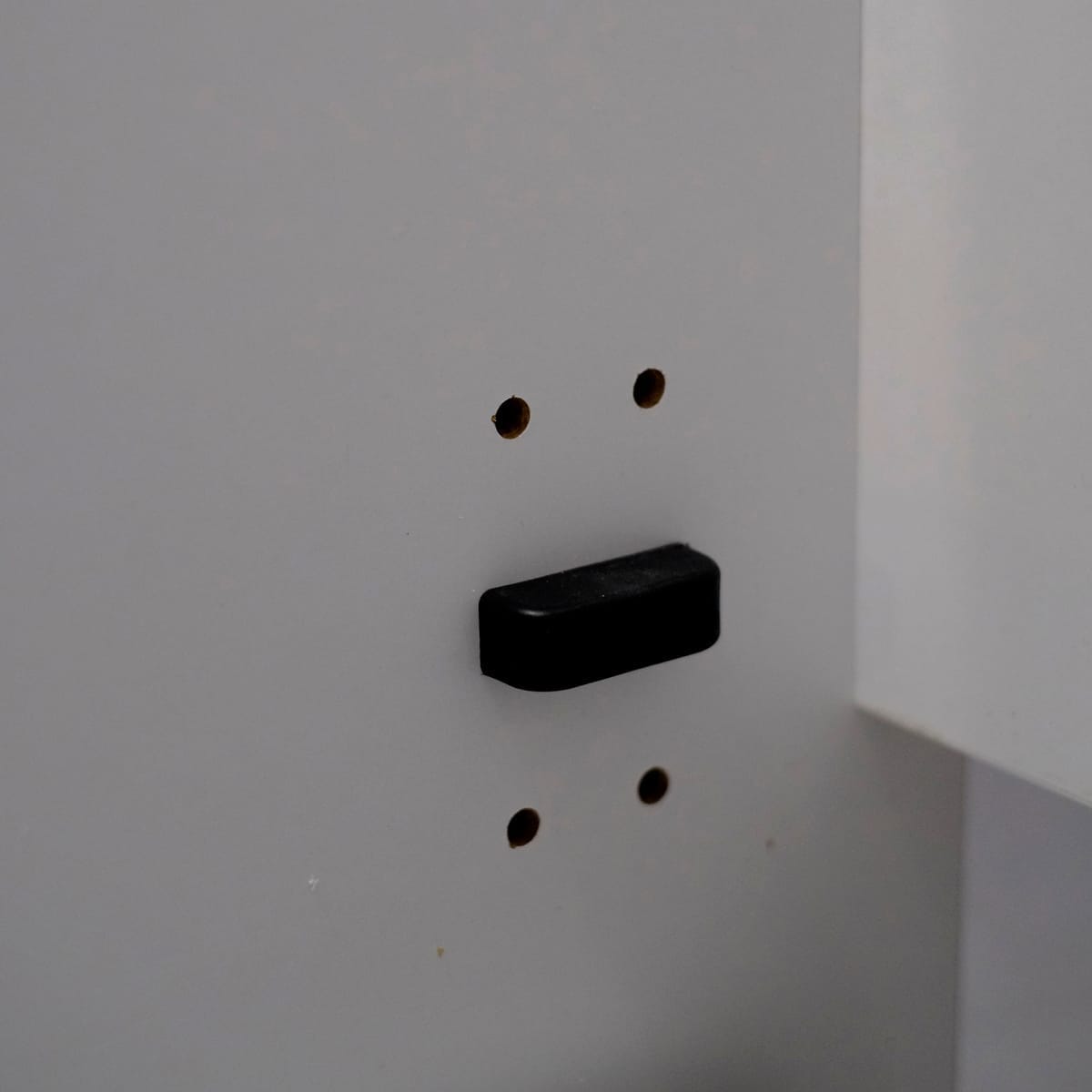 BW1090 White Rocking Mother Side Crib with wheels 120 X60Â - Image 9