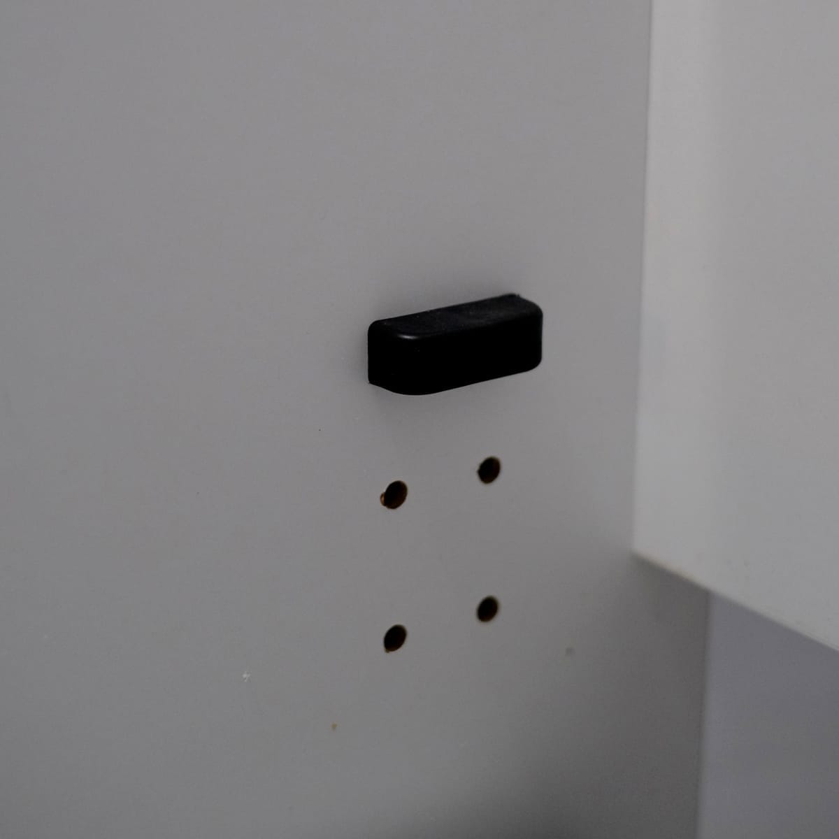 BW1090 White Rocking Mother Side Crib with wheels 120 X60Â - Image 8