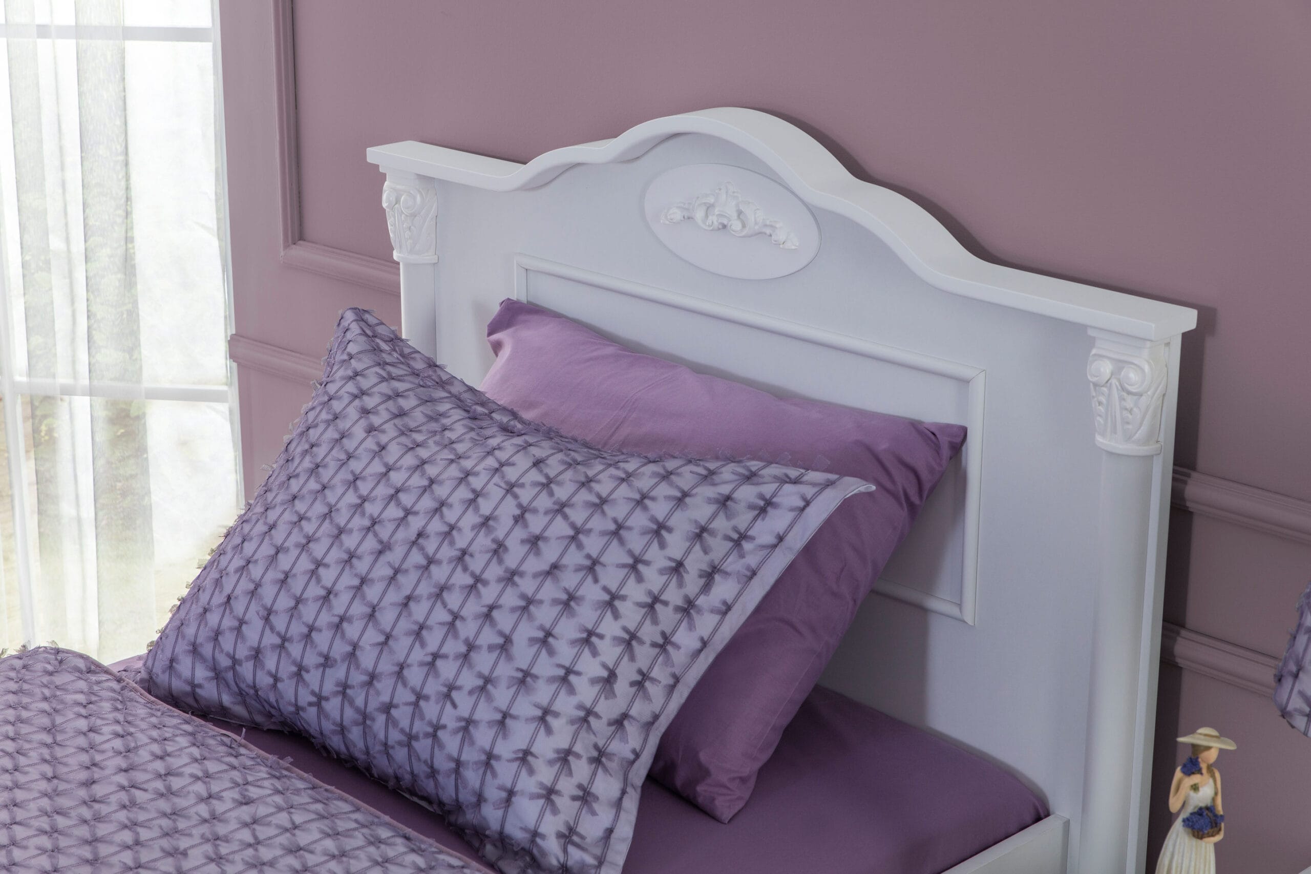 â¦ØºØ±ÙØ© Helen Ù
ع Ø®Ø²Ø§ÙØ© ÙØªØ¨â© - Ø§ÙØµÙرة â¦4â©