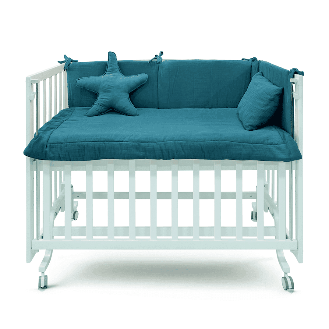 طقم مفرش لسرير البيبي (Upscale) – أزرق