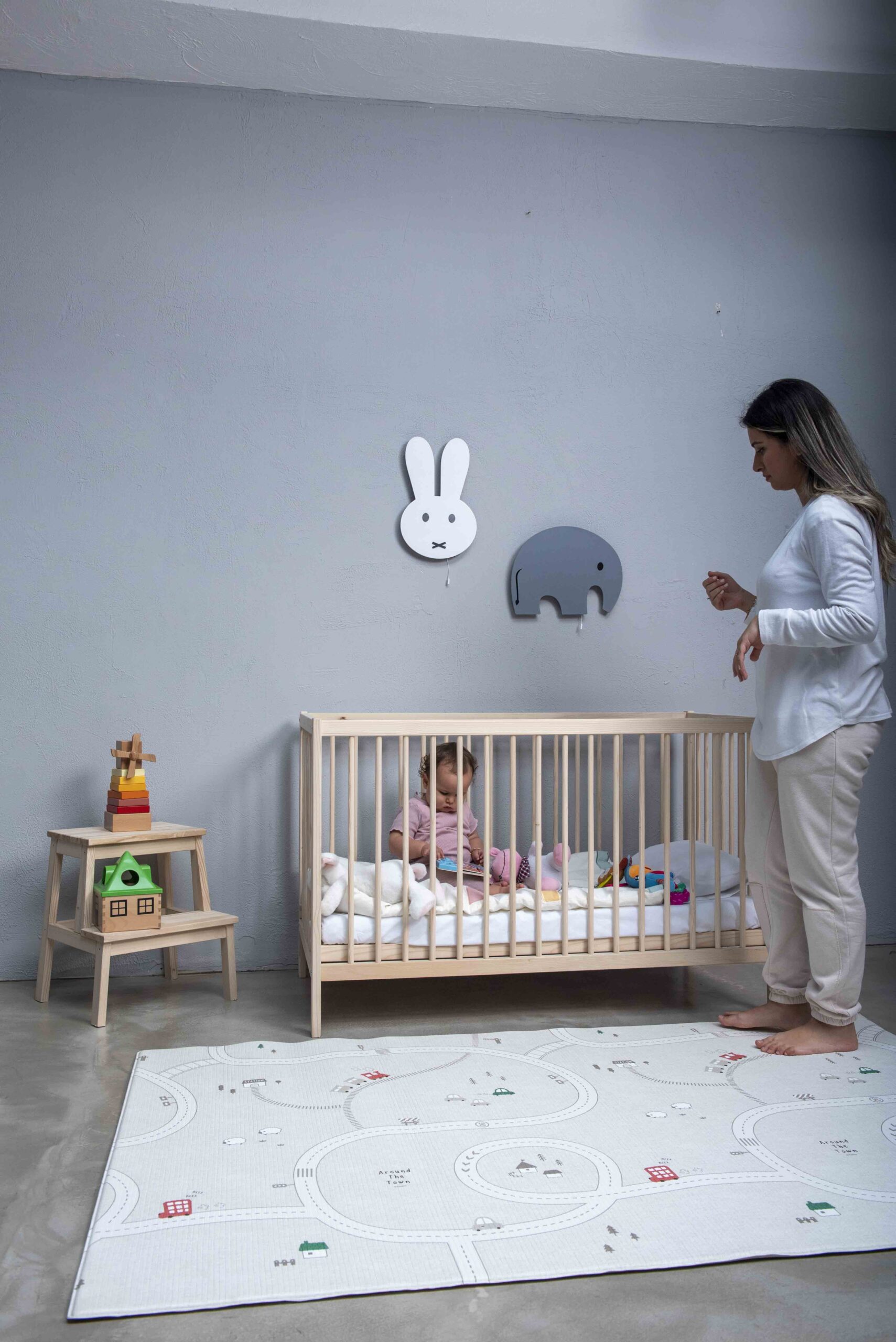 سرير أطفال من الخشب الطبيعي من كوكا 3 مستويات 60 × 120 سم - الصورة 5