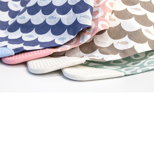 Babyjem Poplin Neck Scarf Bib With Teether / Indigo / Fish - Image 6