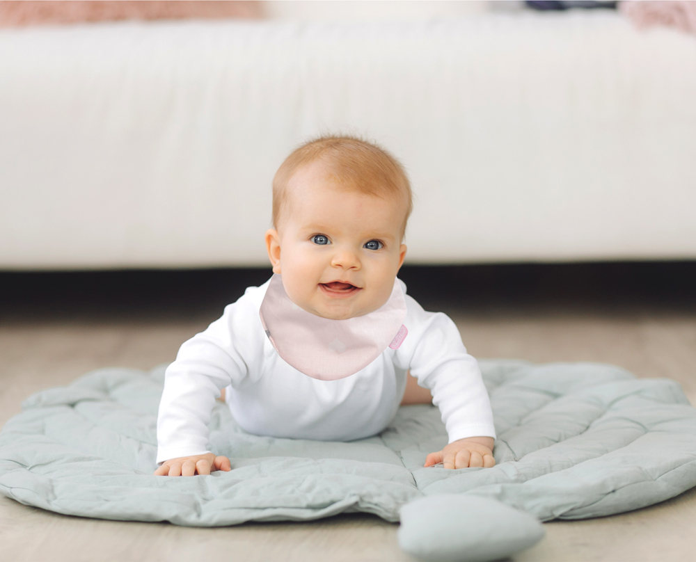 Babyjem Newborn Scarf Apron Pink - Image 2