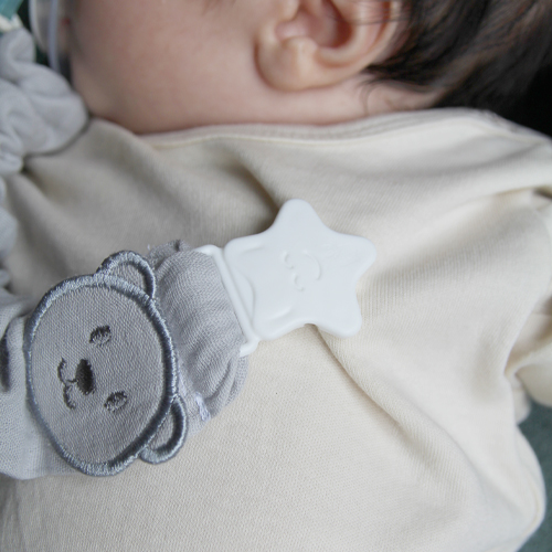 Babyjem Pacifier Hanger With Raw Silk Material(Muslin) Grey - Image 4