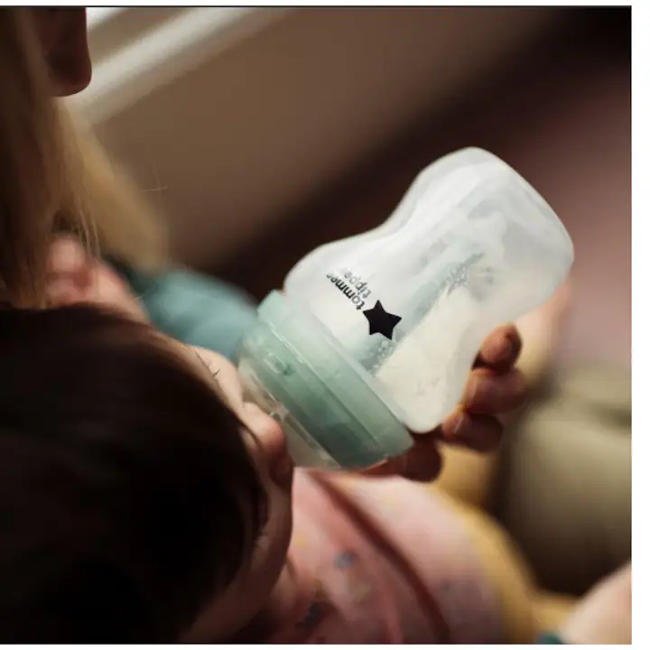 Tommee Tippee Advanced Anti-Colic Baby Bottle Self Sterilising 260 ml - Image 3