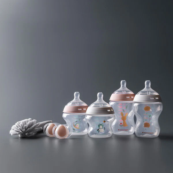 طقم تومي تيبي كلوزر تو نيتشر لحديثي الولادة - بناتي - الصورة 3