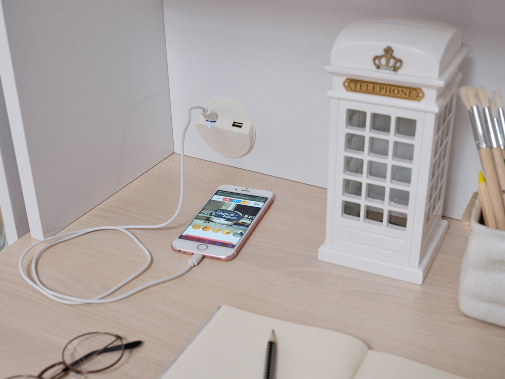 Almila Bianca Study Desk - Image 4