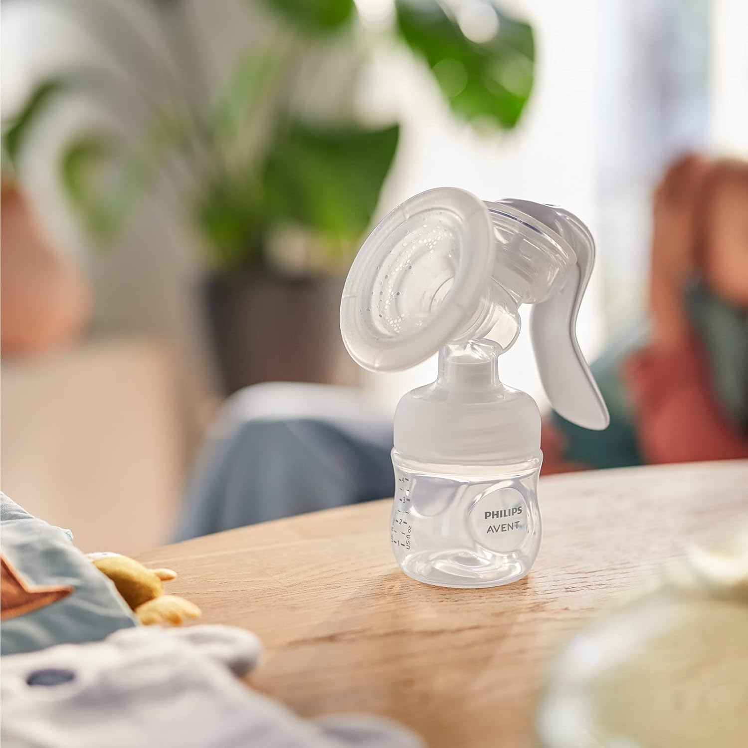Philips Avent Manual Breast Pump - Image 3